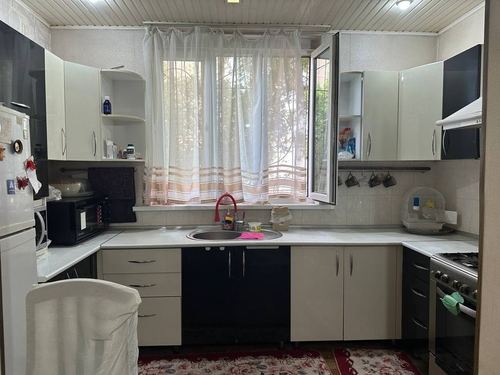 4-xonali kvartira, 94 m²