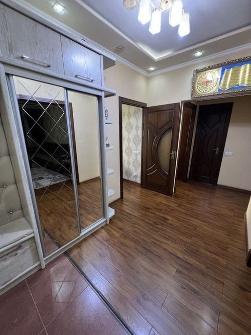 4-xonali kvartira, 91 m²