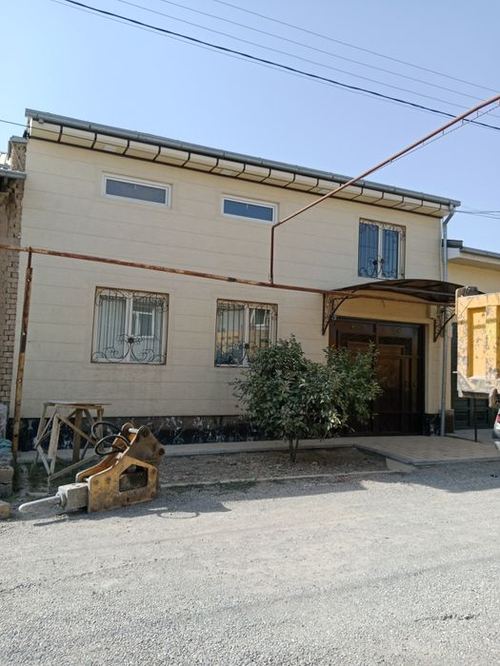 10-комнатный дом, 300 м²
