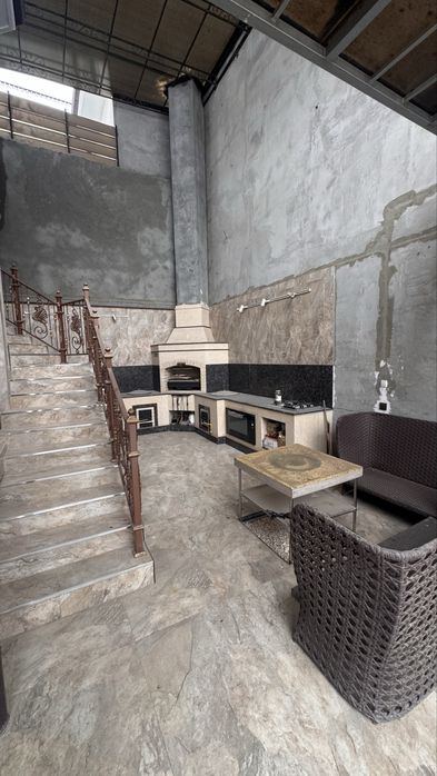 8-комнатный дом, 5000 м²