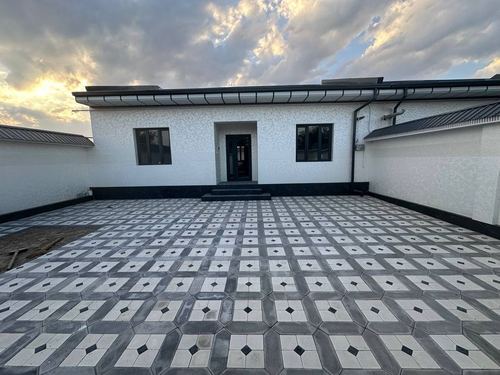 4-комнатный дом, 250 м²