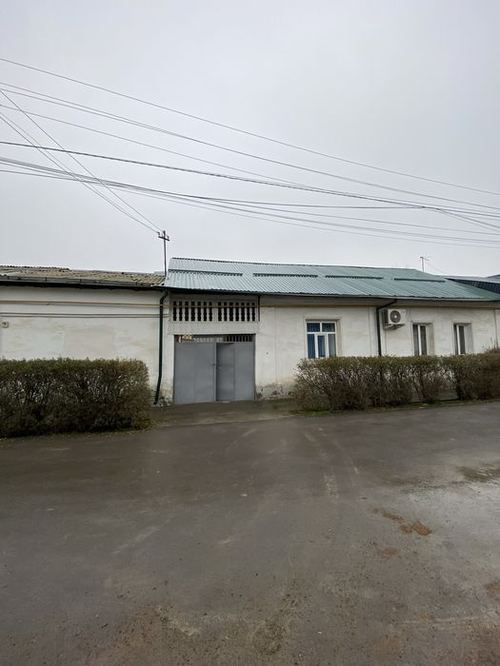 9-комнатный дом, 100 м²