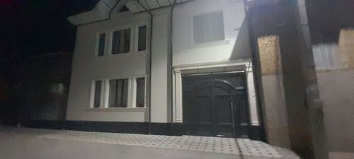 8-комнатная часть дома, 2.7 м²