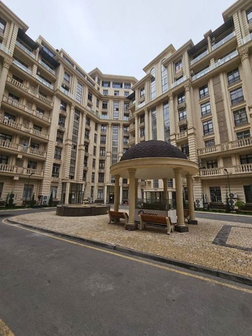 8-room apartment, 264 m²