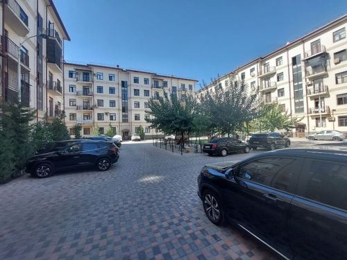 4-комнатная квартира, 130 м²