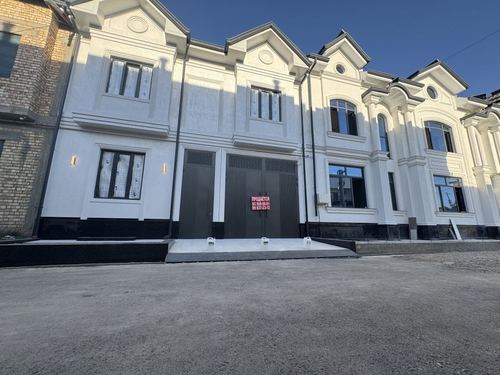 6-комнатный дом, 250 м²