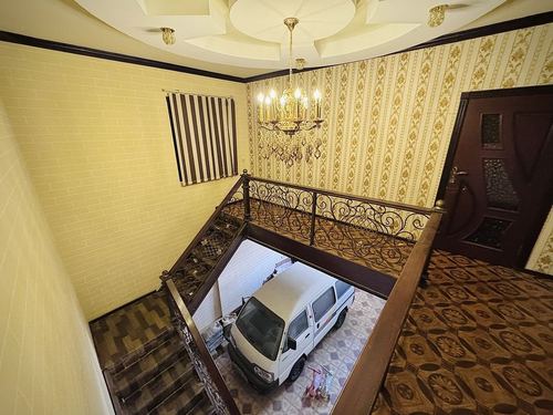 8-комнатный дом, 260 м²