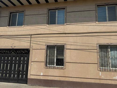 8-комнатный дом, 300 м²
