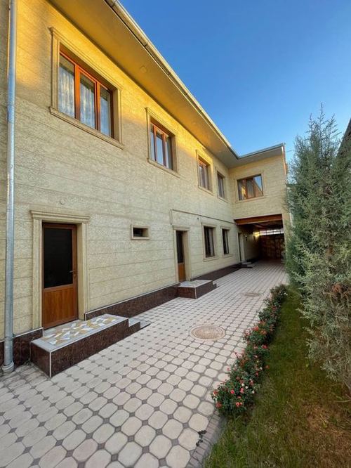 5-комнатный дом, 230 м²