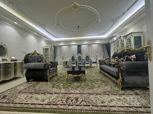 4-room apartment, 215 m²
