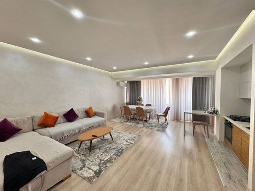 2-xonali kvartira, 92 m²