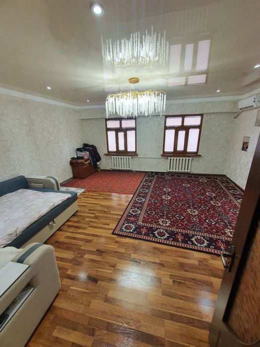5-комнатная квартира, 140 м², Ташкент, Шайхантахурский район, на продажу