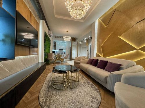 3-xonali kvartira, 130 m²