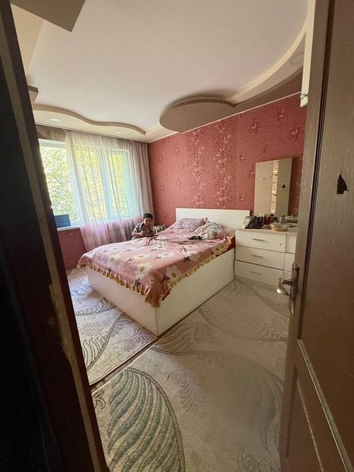 2-xonali kvartira, 90 m²
