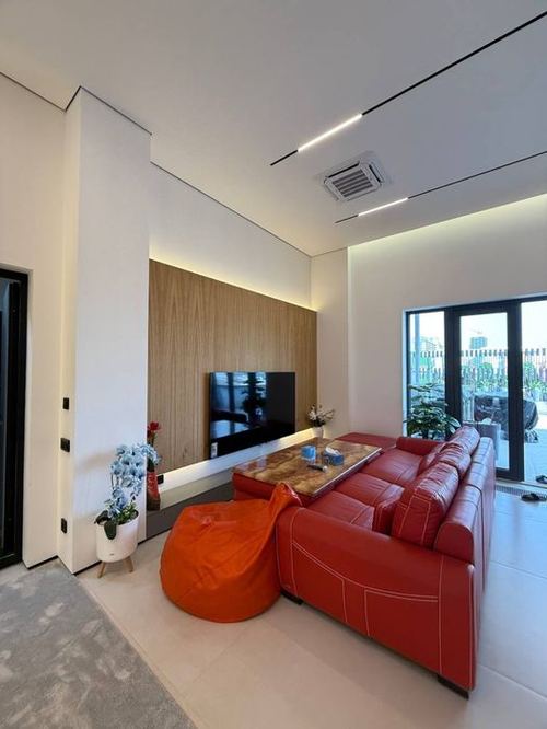 3-xonali kvartira, 1500 m²