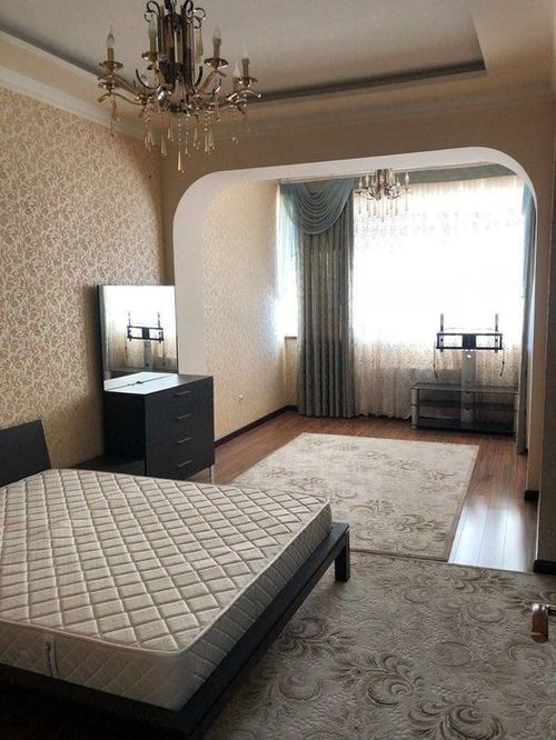 4-xonali kvartira, 150 m²