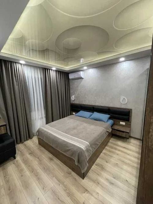 2-xonali kvartira, 80 m²