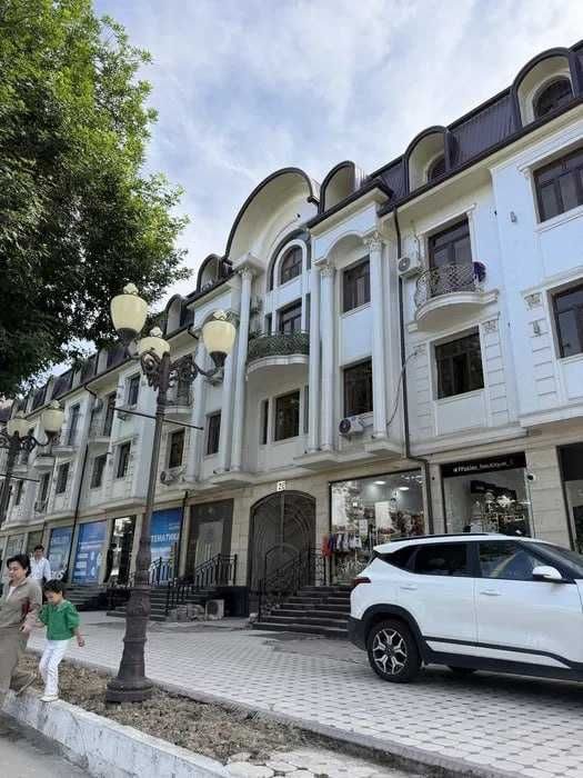 6-комнатная квартира, 192 м², Ташкент, Юнусабадский район, на продажу