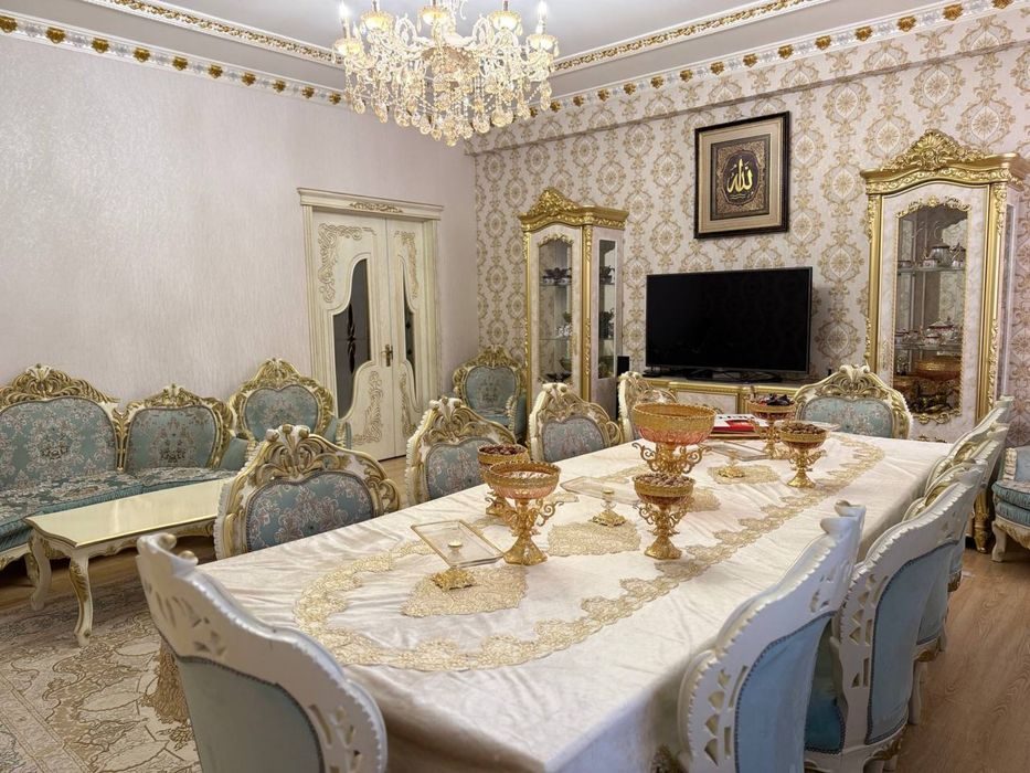 3-комнатная квартира, 130 м², Ташкент, Юнусабадский район, на продажу