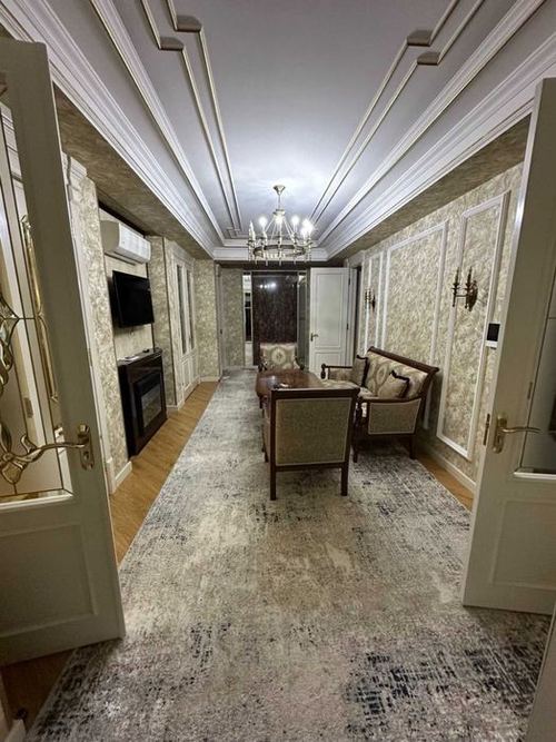 5-комнатная квартира, 130 м²