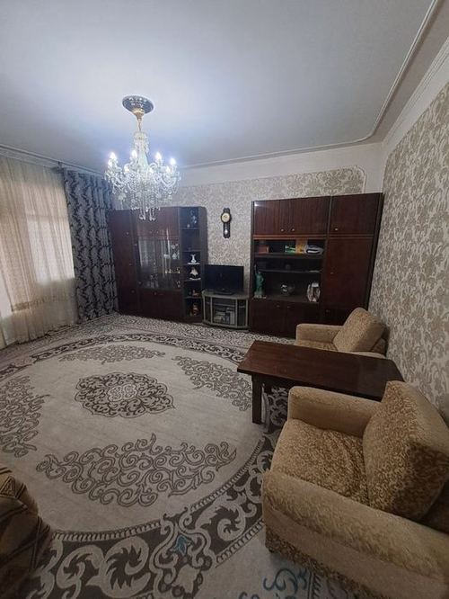 3-xonali kvartira, 72 m²