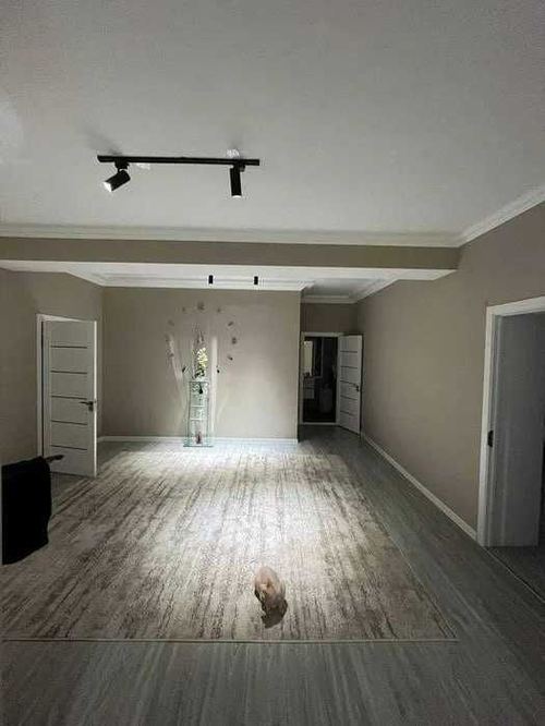 4-xonali kvartira, 179 m²