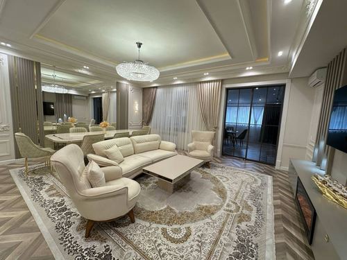 4-xonali kvartira, 140 m²
