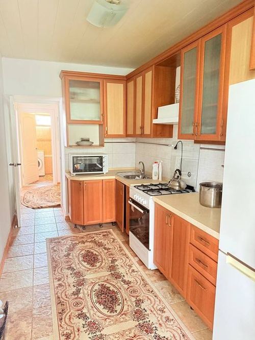 3-xonali kvartira, 80 m²