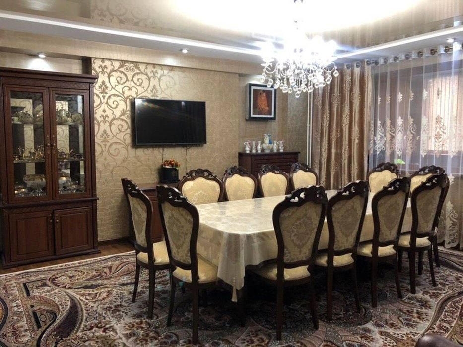 4-комнатная квартира, 130 м², Ташкент, Алмазарский район, на продажу