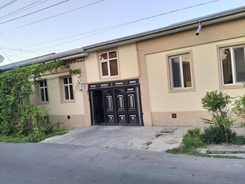6-room house, 600 m²