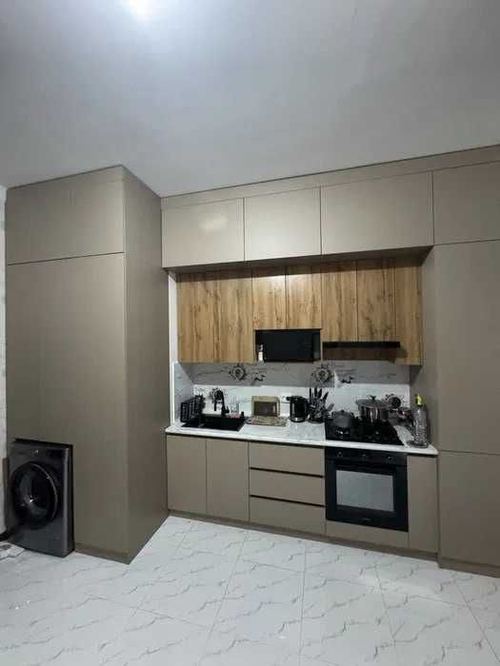 4-комнатная квартира, 130 м²