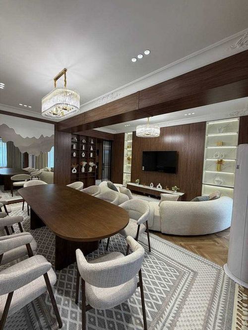 4-комнатная квартира, 140 м²