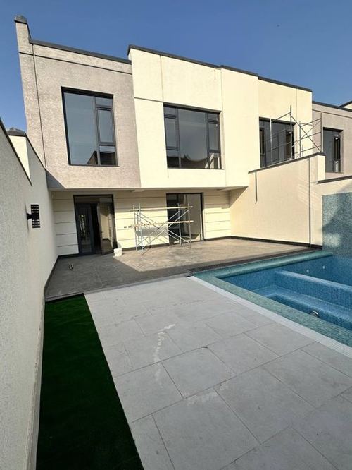 5-room house, 560 m²