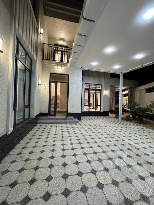 4-room house, 180 m²