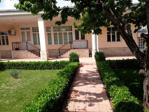 6-room house, 7300 m²