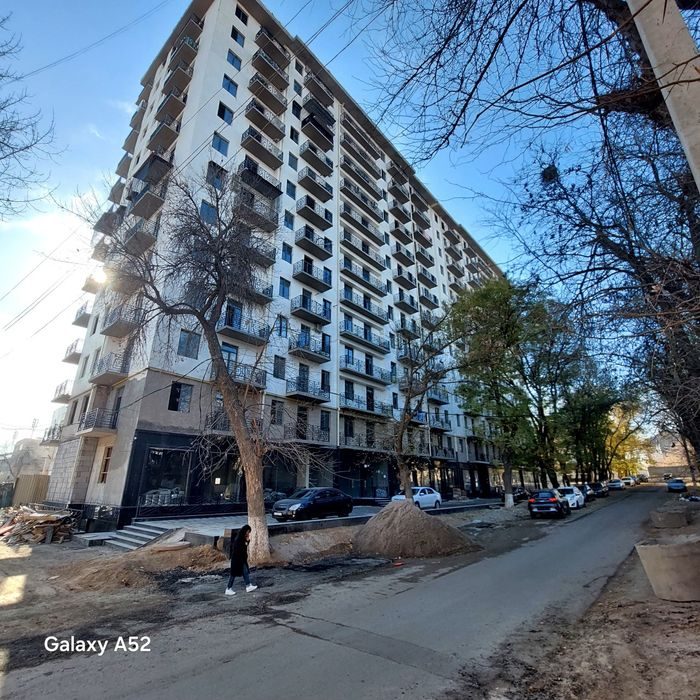 4-комнатная квартира, 142 м², Ташкент, Яккасарайский район, на продажу