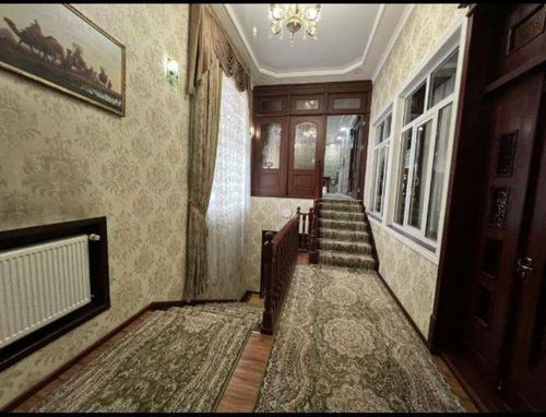 9-room house, 8 m²