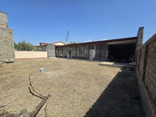 3-xonali uy, 4 m²