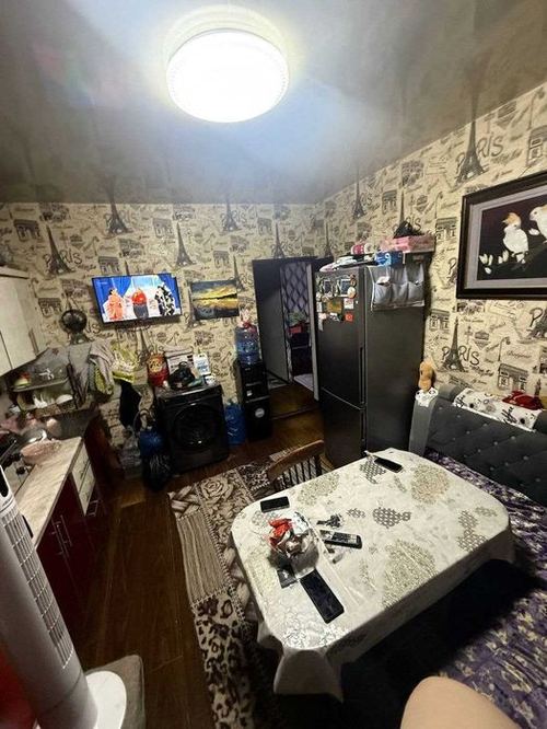 4-xonali kvartira, 49 m²