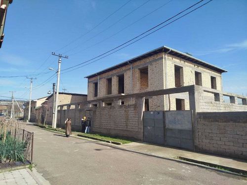 9-xonali uy, 600 m²