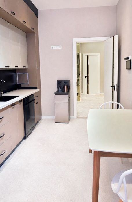 3-xonali kvartira, 85 m²