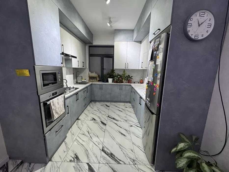 4-комнатная квартира, 130 м², Ташкент, Юнусабадский район, на продажу