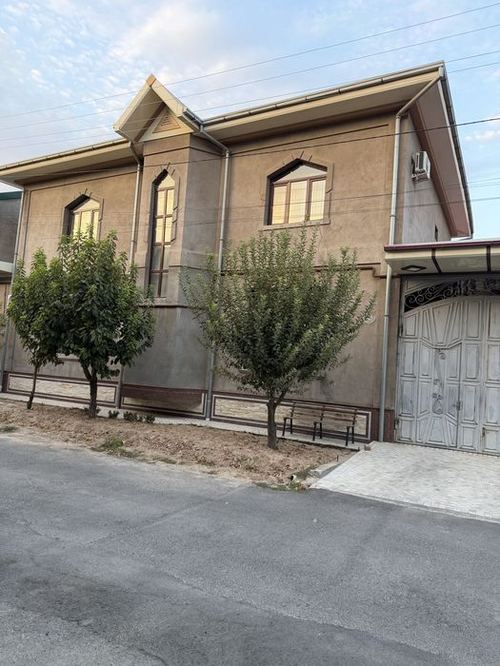 12-xonali uy, 600 m²