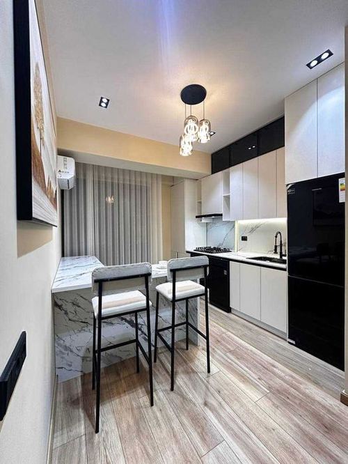 3-xonali kvartira, 70 m²