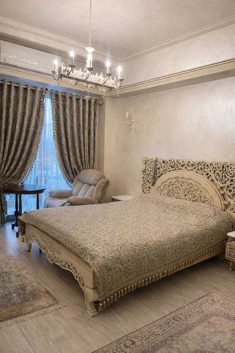 4-комнатная квартира, 140 м²
