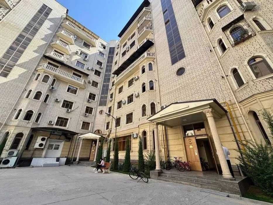 4-xonali kvartira, 107 m², Toshkent, Yakkasaroy tumani, sotuvga