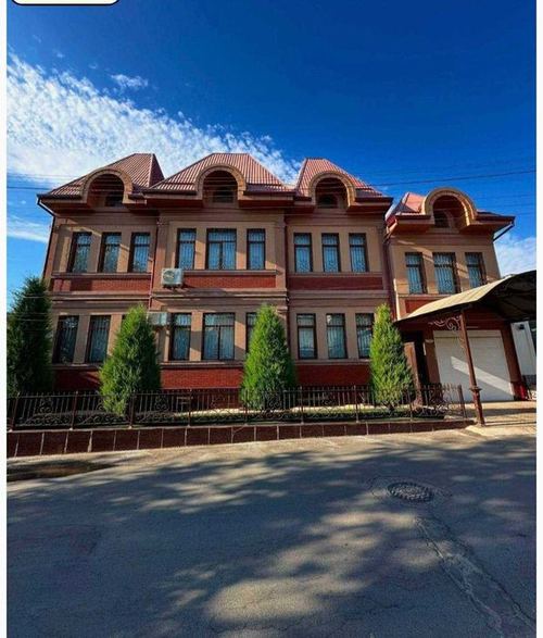 7-room house, 700 m²