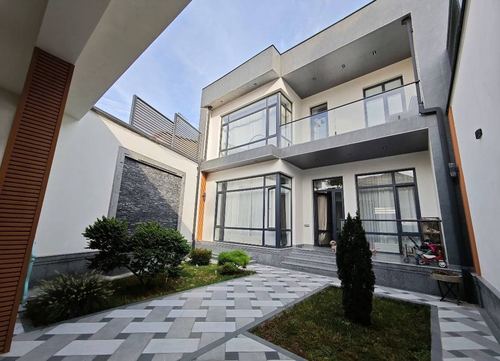 7-xonali uy, 450 m²