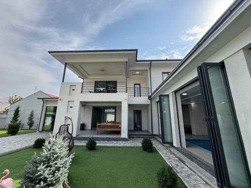 7-xonali uy, 400 m²
