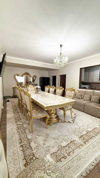 4-xonali kvartira, 154 m²